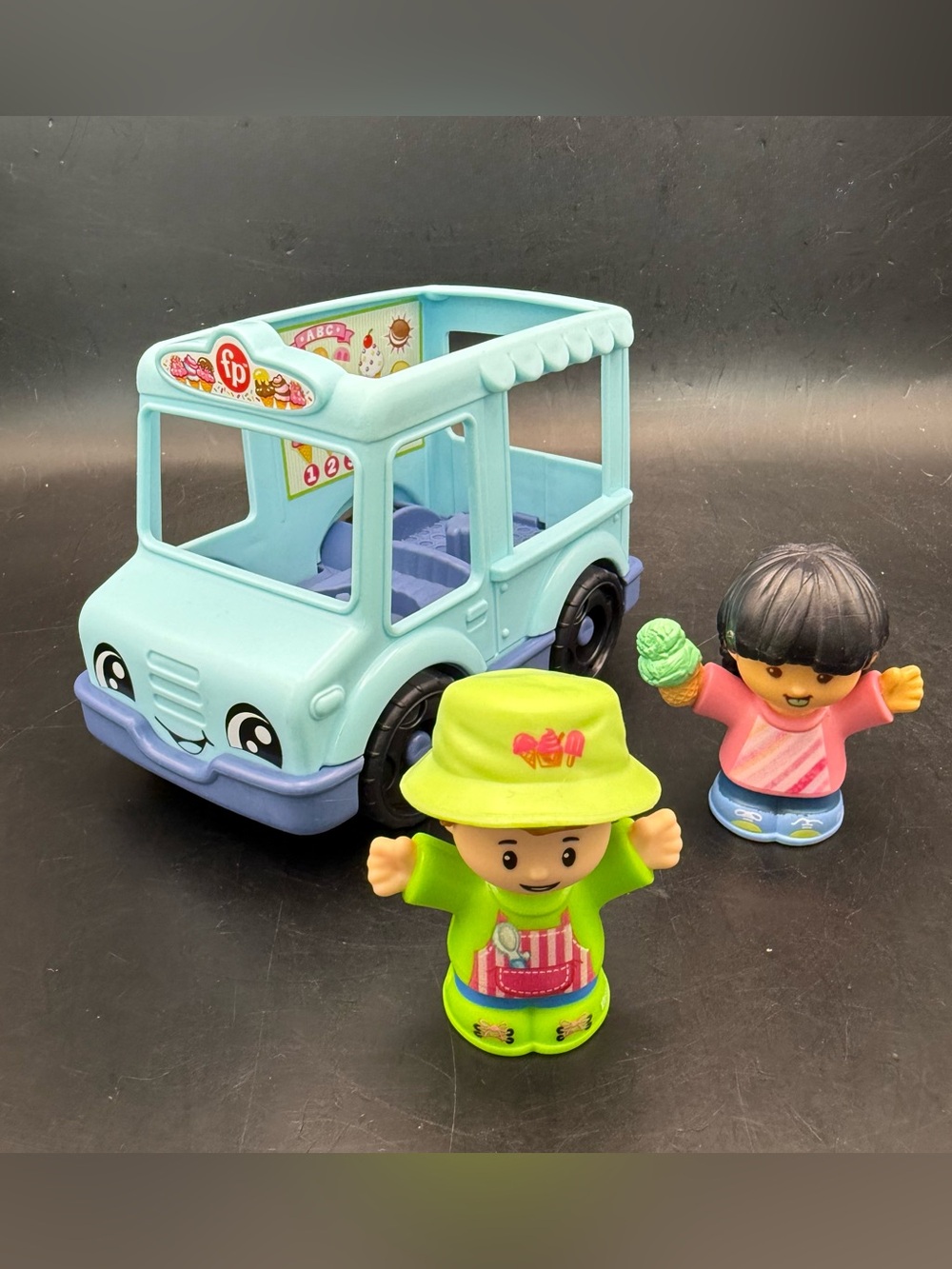 Fisher-Price Little People Share a Treat Blue Ice Cream Truck With 2 Figures